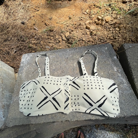 AERIE TWO PIECE - Picture 3 of 8